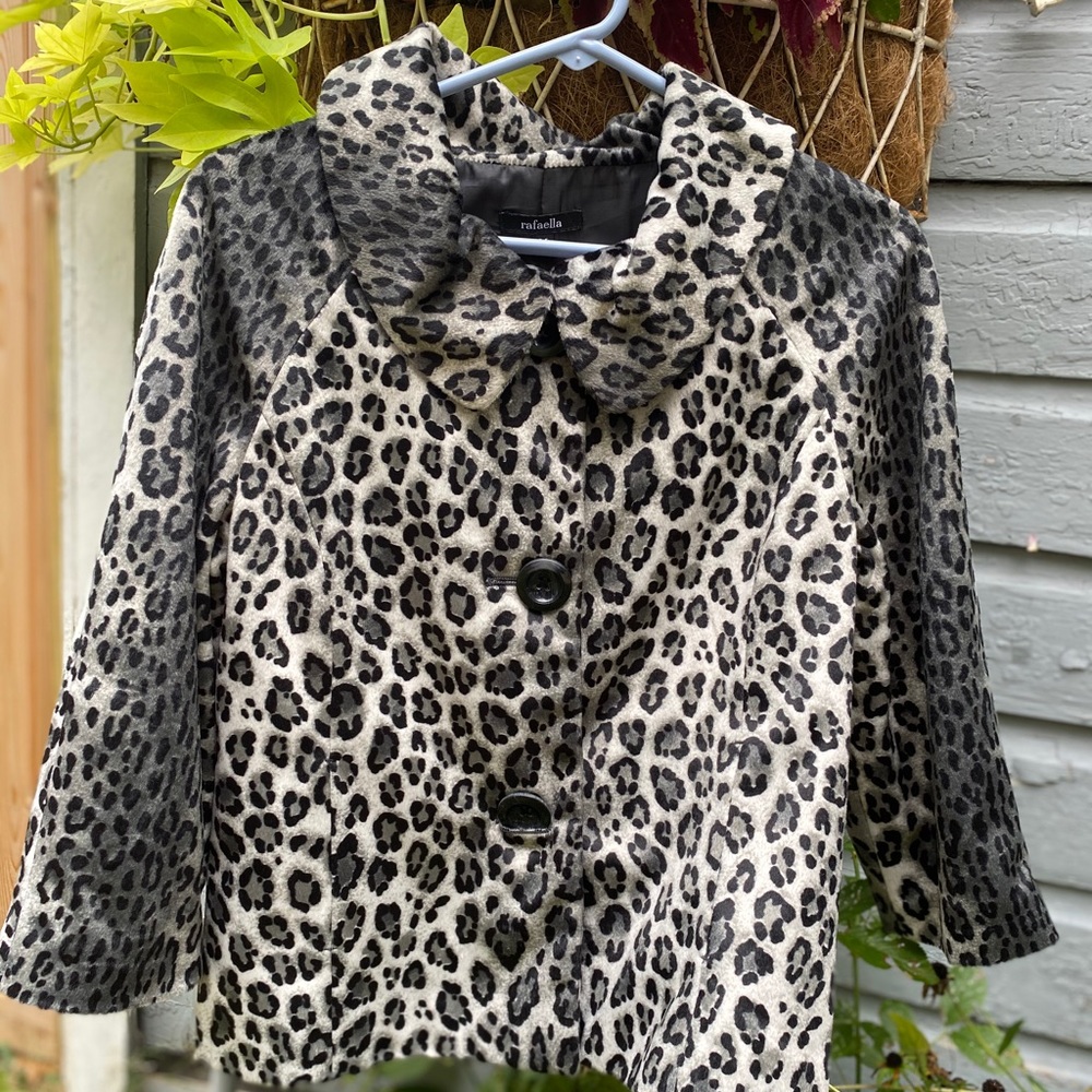 Leopard Print Cropped Jacket